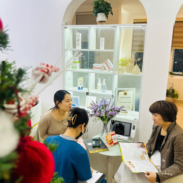 Tư vấn kh&aacute;ch h&agrave;ng